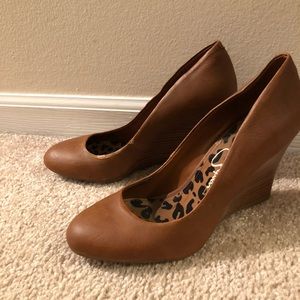 Jessica Simpson Wedges